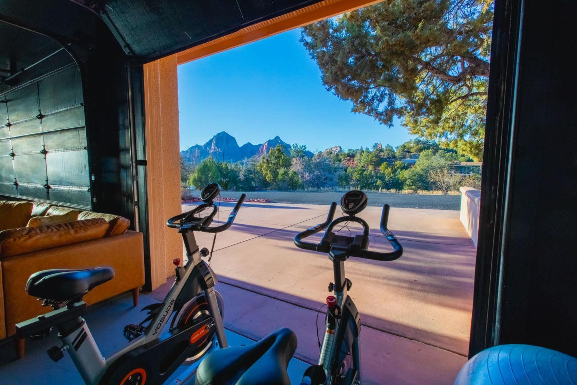 5 Bed 3 Bath Uptown Sedona-Game Room-Sauna-Cold Plunge-Jacuzzi-Gym ภายนอก รูปภาพ