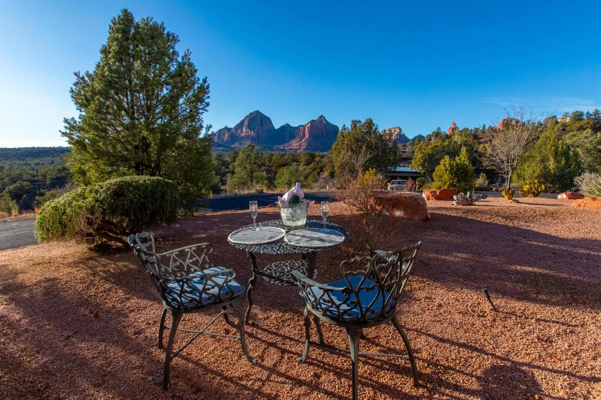 5 Bed 3 Bath Uptown Sedona-Game Room-Sauna-Cold Plunge-Jacuzzi-Gym ภายนอก รูปภาพ
