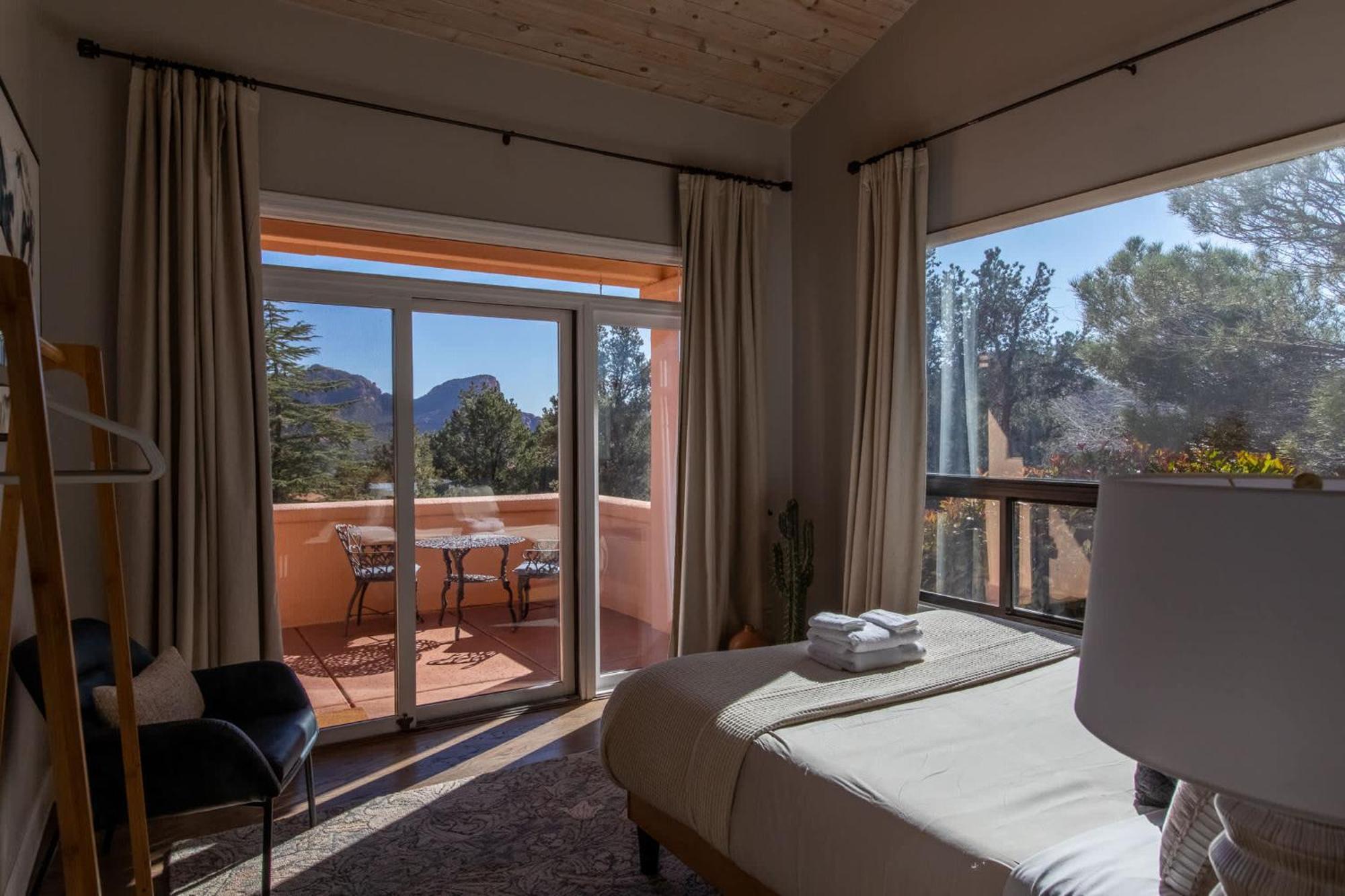 5 Bed 3 Bath Uptown Sedona-Game Room-Sauna-Cold Plunge-Jacuzzi-Gym ภายนอก รูปภาพ