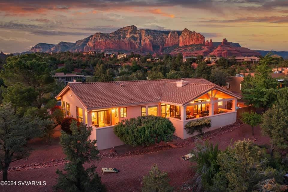 5 Bed 3 Bath Uptown Sedona-Game Room-Sauna-Cold Plunge-Jacuzzi-Gym ภายนอก รูปภาพ