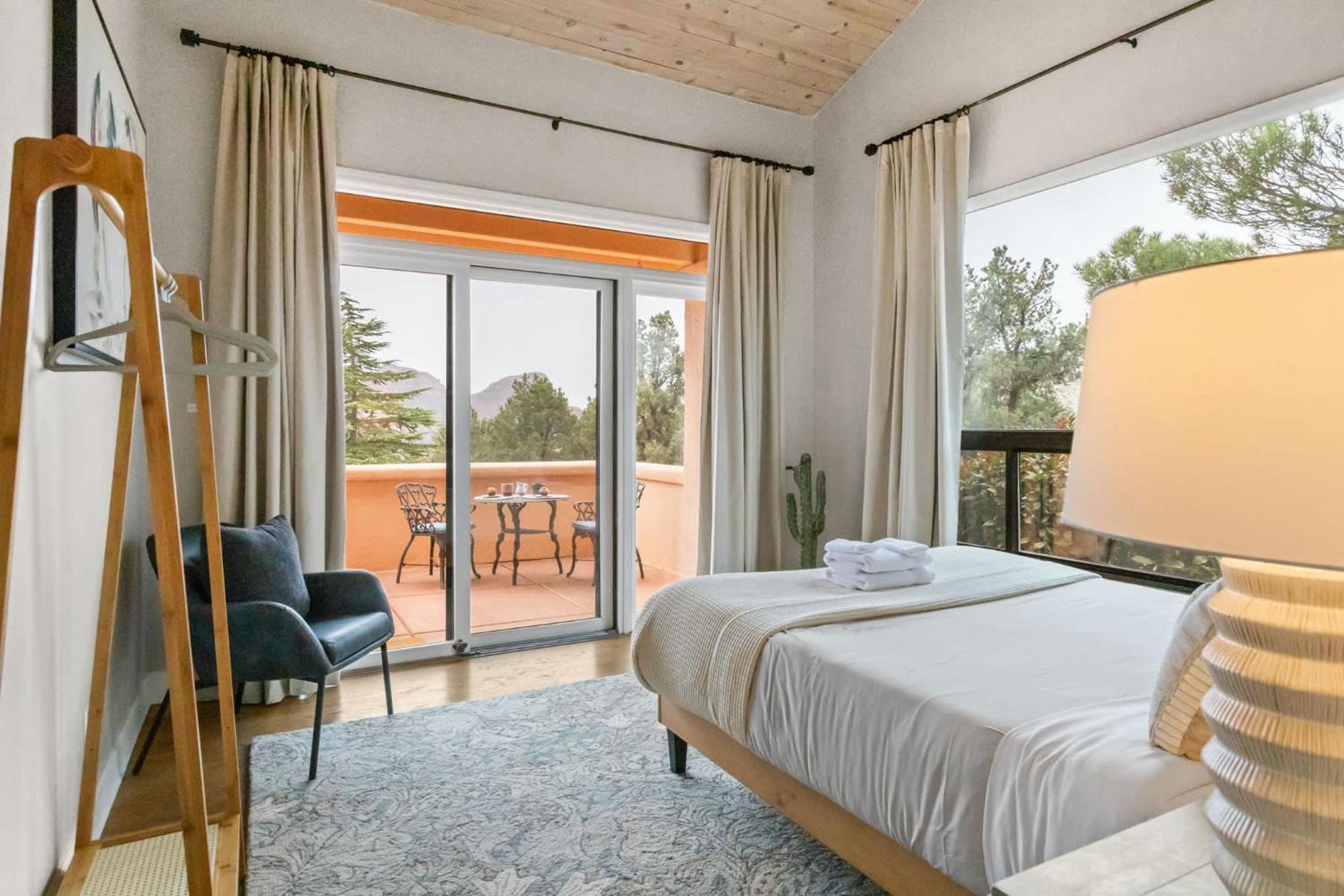 5 Bed 3 Bath Uptown Sedona-Game Room-Sauna-Cold Plunge-Jacuzzi-Gym ภายนอก รูปภาพ