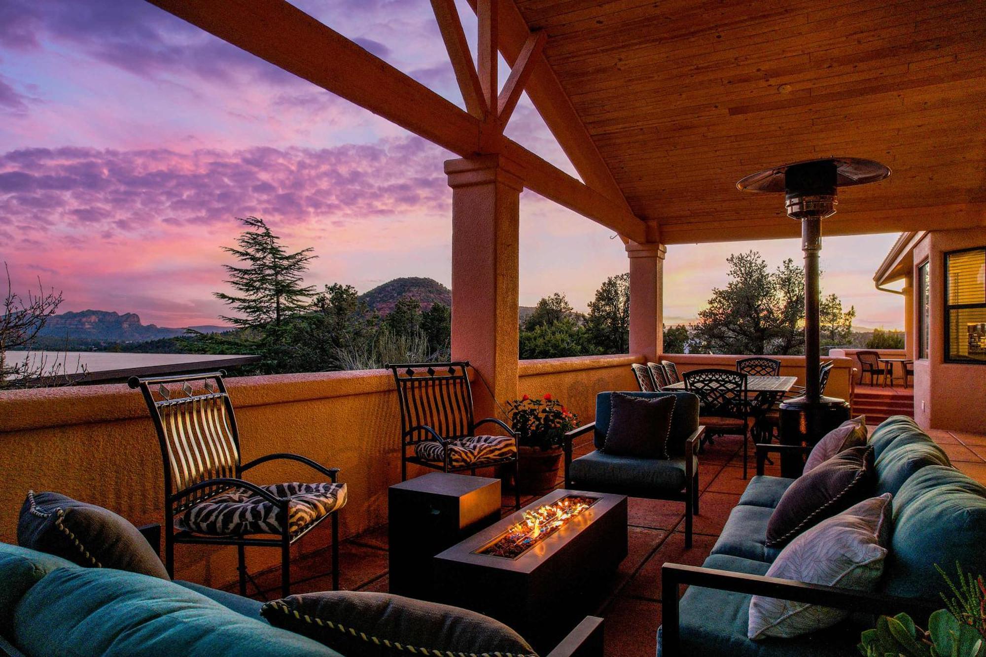 5 Bed 3 Bath Uptown Sedona-Game Room-Sauna-Cold Plunge-Jacuzzi-Gym ภายนอก รูปภาพ